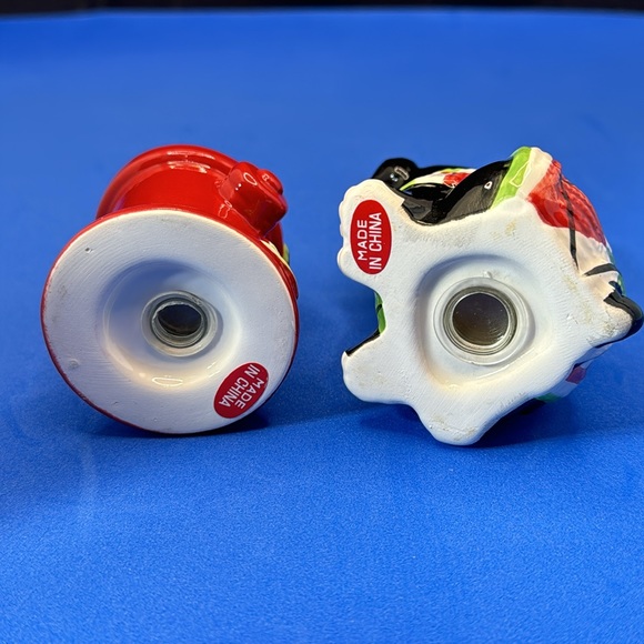 NOS Cracker Barrel "Mingle & Jingle" Salt And Pepper Shaker Set - Picture 4 of 5